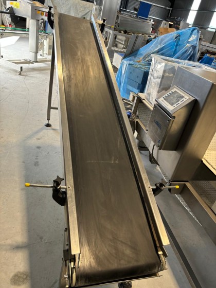 Belt conveyor 2500 x 400 Pic 01